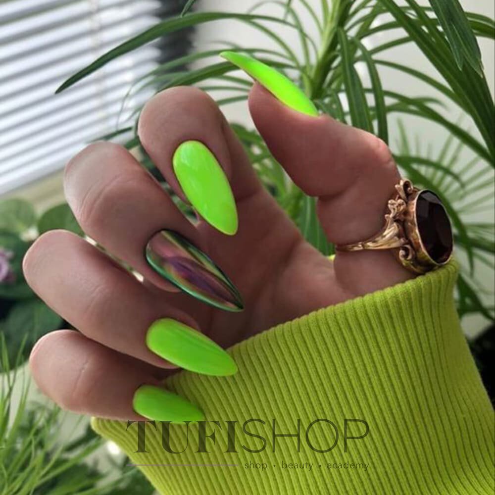 Дизайн ногтей с зеленым цветом