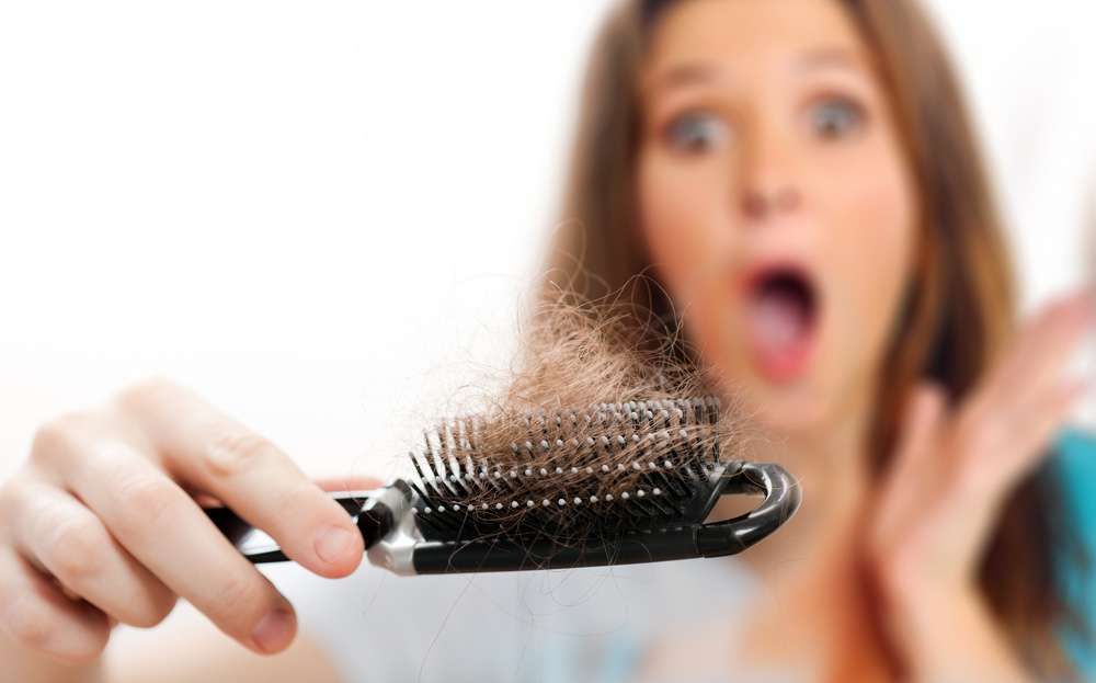 Как остановить выпадение волос после окрашивания?
